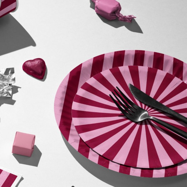 Plato De Papel Merry little red stripe Christmas Party Plate (Subido por el creador)