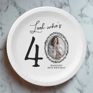 Plato De Papel Mira quién es la foto de cuarenta años
