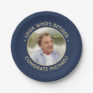 Plato De Papel Mira quién se retira de la marina y la foto de la