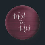 Plato De Papel Miss a la Sra. Bridal Shower Fiesta Burgundy<br><div class="desc">Otoño o otoño de Miss a la señora Bridal Shower o Bachelorette Party Burgundy Purple Elegant Faux Relieve metalizado metallic Plates de papel. Las placas de papel From Miss to Mrs utilizan el popular fondo de Cranberry Marsala y la tipografía blanca. Este plato de papel forma parte de una Miss...</div>