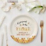 Plato De Papel Modern Cute Es tan dulce ser de tercer cumpleaños<br><div class="desc">Moderno lindo es tan dulce ser de tercer cumpleaños Papel Plates</div>