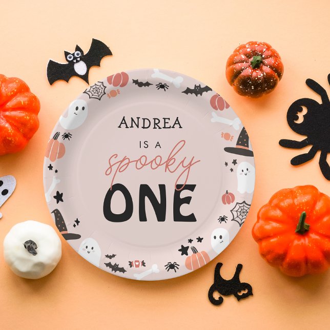 Plato De Papel Moderno Cute Spooky Un Primer Cumpleaños De Hallow (Subido por el creador)