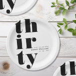 Plato De Papel Moderno y simple 30.º Fiesta de cumpleaños<br><div class="desc">Sencillas y elegantes placas de papel fiesta de 30 años con tipografía audaz y diseño minimalista.</div>