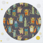 Plato De Papel Monstruos de Cute<br><div class="desc">Un montón de monstruos pequeños,  perfectos para un fiesta temático,  o para Halloween.</div>