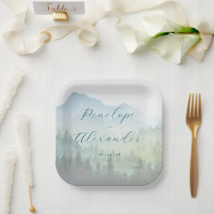 Plato De Papel Montañas Tranquilas de Acuarela en Verde Azulado