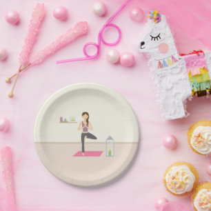 Plato De Papel Mujer Hermosa Haciendo Yoga En Una Habitación Deco