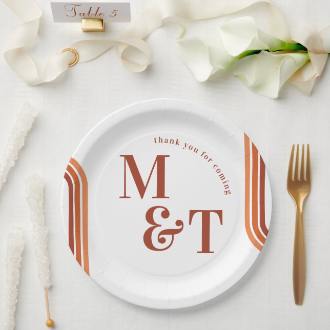 Plato De Papel Naranja Retro Setentis Stripes | Monograma Boda (Boda)