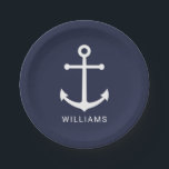 Plato De Papel Nautical White Anchor y nombre personalizado en az<br><div class="desc">Moderna placa Minimalista de papel con ancla blanca con nombre personalizado en blanco moderno sans serif estilo fuente en fondo azul marino.

Ideal para fiestas en la playa,  fiesta de verano y cualquier ocasión especial.</div>
