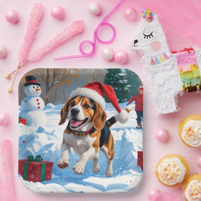 Plato De Papel Navidades Beagle en escena de nieve festiva (Fiesta)
