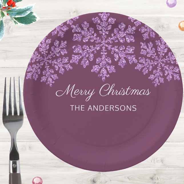 Plato De Papel Navidades de la celebración de la platija de copos (These personalized paper plates for Christmas add an elegant touch, from snowflakes to plum purple)