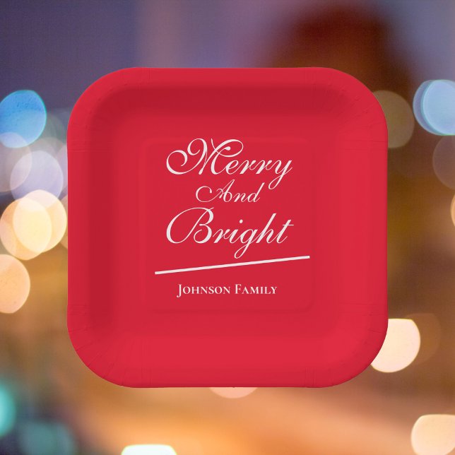 Plato De Papel Navidades Moda familiar personalizada y brillante (Christmas "Merry & Bright" personalized chic red paper plates.)
