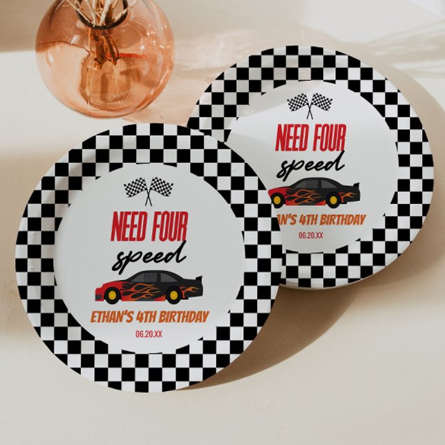 Plato De Papel Necesito un coche de carreras rojas de cuatro velo (Subido por el creador)