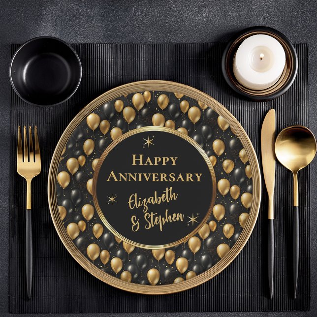 Plato De Papel Negra | Globos de oro Feliz Aniversario (Elegant Black and Gold Faux Glitter Balloons Pattern A022 "Happy Anniversary" [Names] Paper Plates)