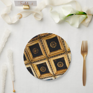 Plato de papel negro y dorado