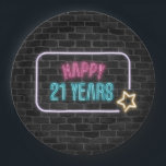 Plato De Papel Neon 21st Birthday Marquee On Brick Wall<br><div class="desc">Signo de neón brillante en una pared de ladrillo gris oscuro para fiesta de 21 años</div>
