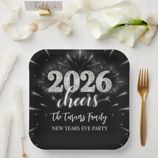 Plato De Papel New Year's Eve 2026 Party Silver & Black (Boda)