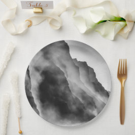 Plato De Papel Niebla sobre las rocas