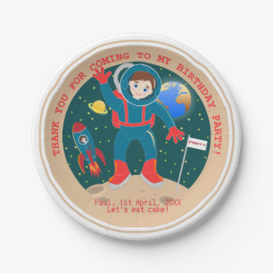 Plato De Papel Niño astronauta en la fiesta de cumpleaños de la l