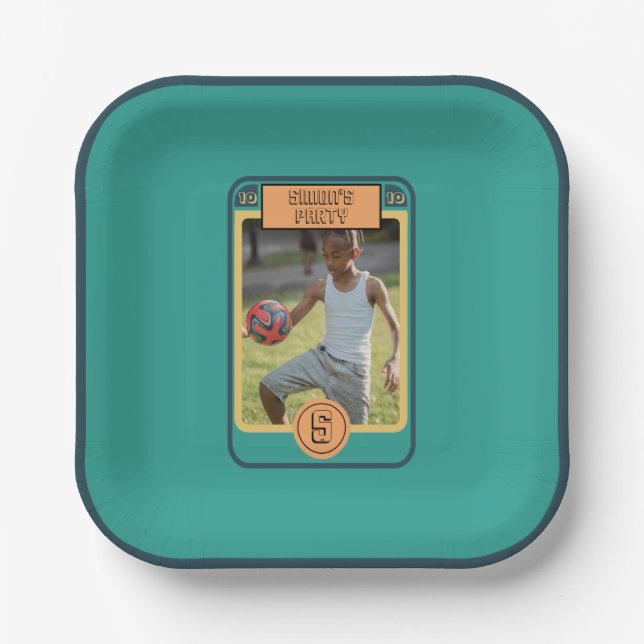 Plato De Papel Niño Fiesta inspirado en la Tarjeta de Fútbol Retr (Anverso)