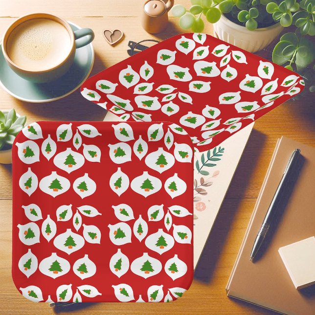 Plato De Papel Niños Árbol verde de Navidad Ornamento Fiesta Rojo (Kids Green Christmas Tree Ornament Red Party Fun Paper Plates)