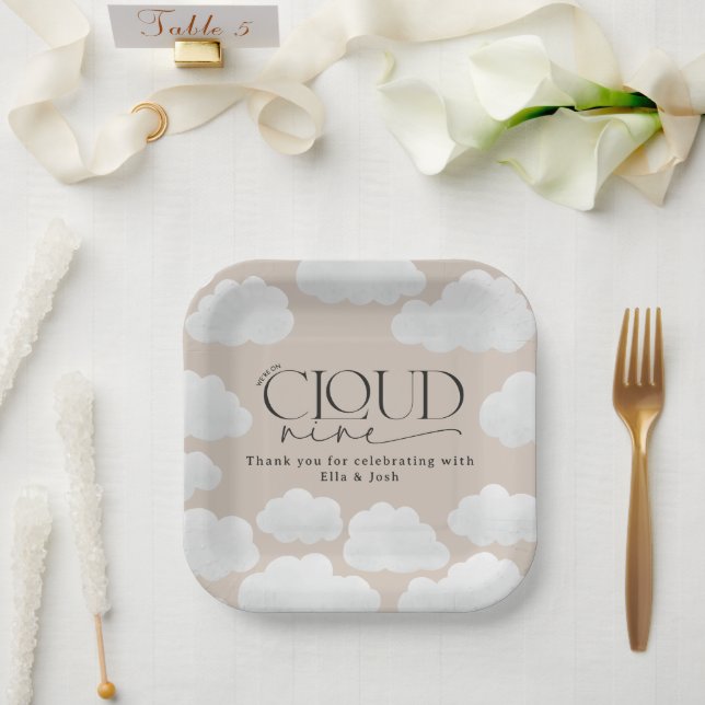 Plato De Papel Nube natural beige nueve duchas moderno elegante (Boda)