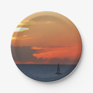 Plato De Papel Nubes de atardecer y navegación marítima