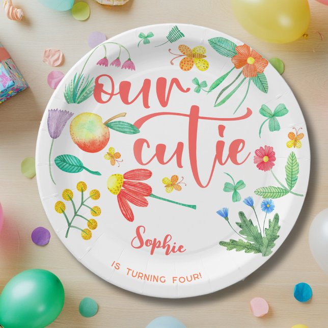 Plato De Papel Nuestro bebé es... cumpleaños floral de niños (Subido por el creador)