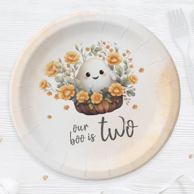 Plato De Papel Nuestro Boo Cumple Dos Cumpleaños de Fantasma (Add a touch of cuteness to your Halloween birthday celebration with this adorable ghost design.)