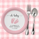 Plato De Papel Oh Baby Pies Rosa Bebé Chica Ducha<br><div class="desc">Platos de papel cortos para la ducha de una niña con "oh baby" en un guión elegante con toallitas y una acuarela rosa con pies de bebé. Personalice su nombre y fecha de ducha.</div>