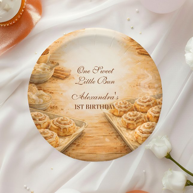 Plato De Papel One Sweet Little Bun First Birthday (Subido por el creador)