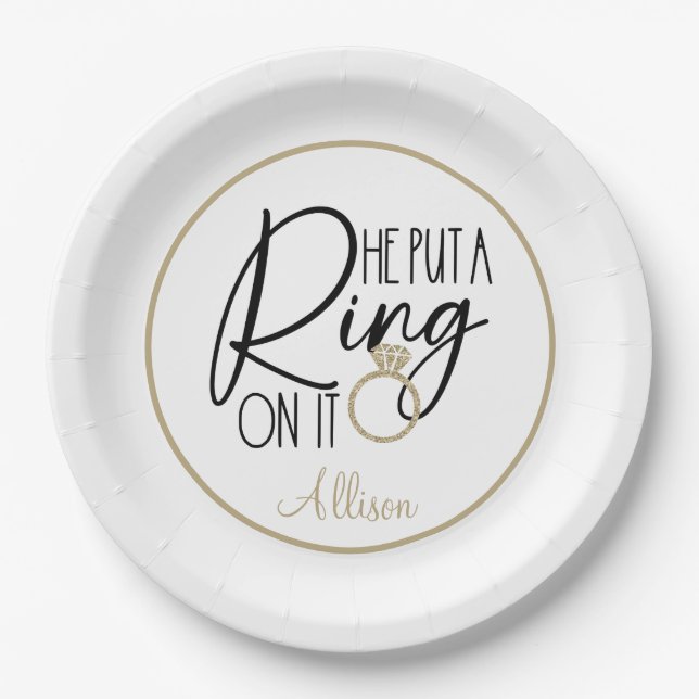 Plato De Papel Oro moderno negro nombre él le puso un anillo  (Anverso)