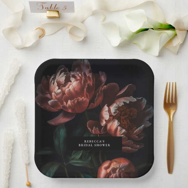 Plato De Papel Oscuro Moody Romantic Florals Bridal Shower (Boda)