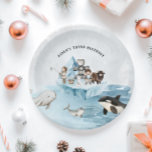 Plato De Papel Partido de Aventura del Ártico<br><div class="desc">¡Traiga la magia del Ártico a la celebración de su hijo con estas Placas de Papel de Cumpleaños de la Aventura Ártica! Con un adorable diseño hecho a mano de amigos esquimales, iglús, una orca lúdica y otros animales del Ártico como las ballenas y los bueyes de seta, estos platos...</div>