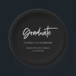 Plato De Papel Partido de Graduación de Guiones Modernos en Blanc<br><div class="desc">Añada un toque especial a su fiesta de graduación con estos sencillos platos de papel de graduación en blanco y negro. Estas placas de papel están disponibles en una variedad de opciones diferentes para que coincidan con los colores de la escuela. Visita mi colección de graduación para ver todos mis...</div>