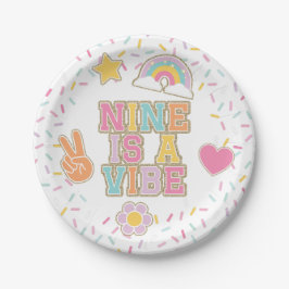 Plato De Papel Patch Preppy Nine es una Vibra Cumpleaños 9