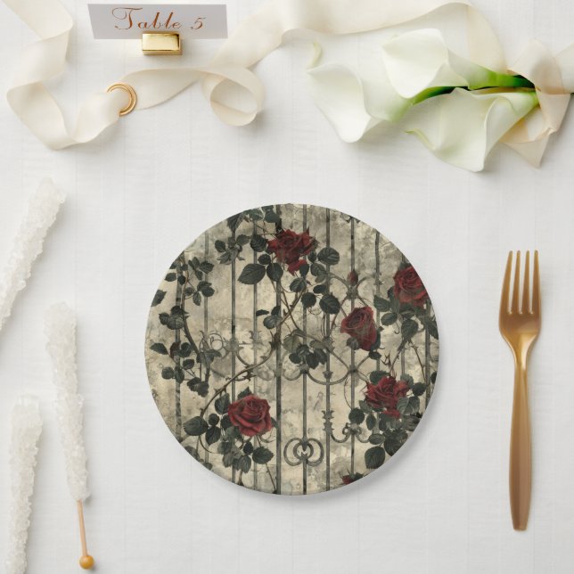 Plato De Papel Patrón de Rosas de Jardín Gótico de Victoria (Boda)