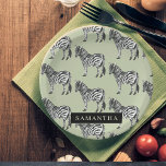 Plato De Papel Patrón silvestre de cebra de jungla y nombre perso<br><div class="desc">Patrón silvestre de cebra de jungla y nombre personalizado</div>