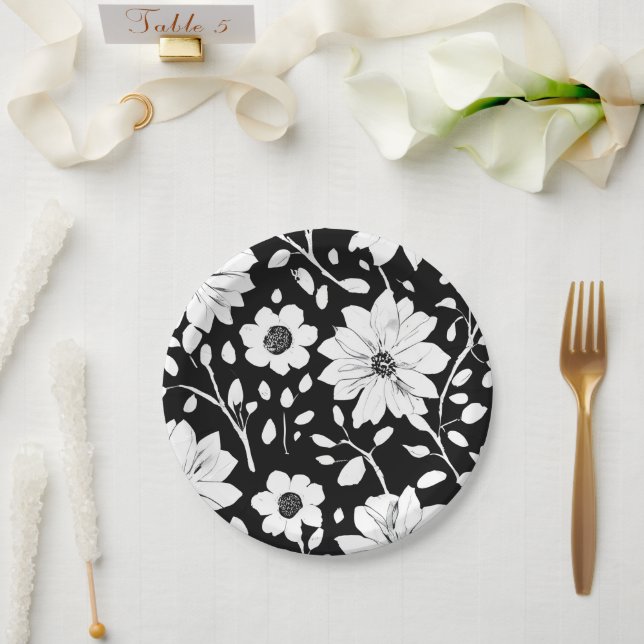 Plato De Papel Patrón simple de la flor negra y blanca sin foco (Boda)