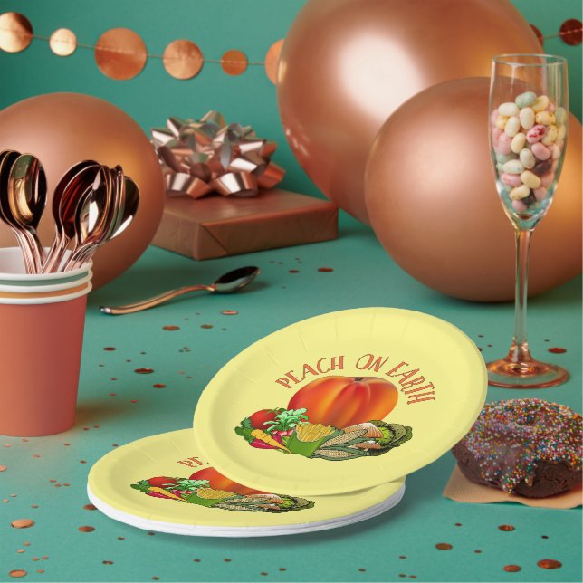 Plato De Papel Peach on Earth Funny Navidades Pun (Multi)