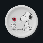 Plato De Papel Peanuts | Snoopy & Woodstock Red & Black<br><div class="desc">Set the perfect scene for your next celebration with these absolutely adorable Peanuts paper plates! Featuring the heartwarming classic illustration of Snoopy receiving a sweet,  bright red flower from his best pal,  Woodstock,  these plates are guaranteed to bring smiles to all your guests.</div>