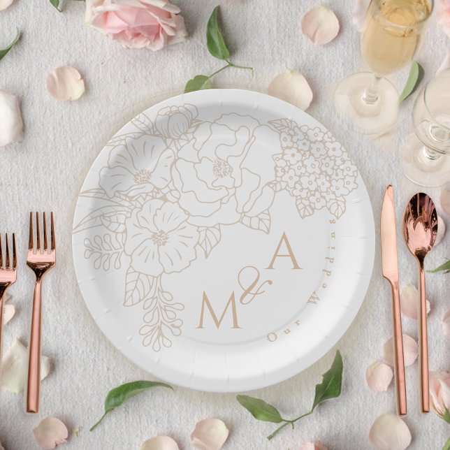 Plato De Papel Peonías blancas de boda romántica (Romantic Wedding Peonies Ivory White Paper Plates)