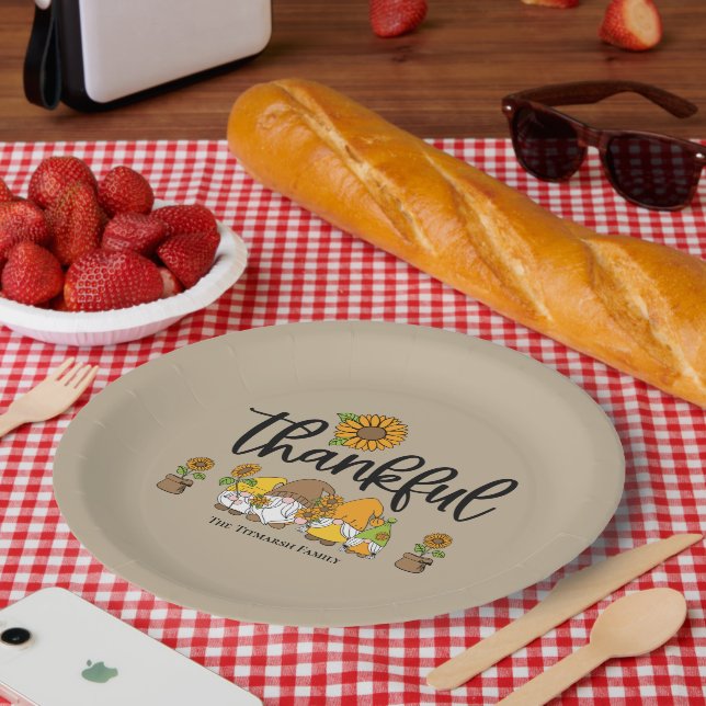 Plato De Papel Pequeña familia de girasoles agradecidos (Picnic)