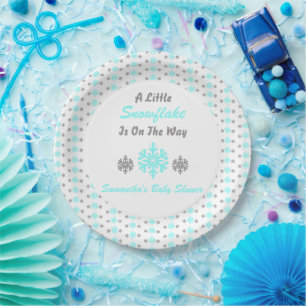 Plato De Papel Pequeño Snowflake En El Camino