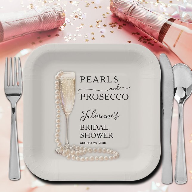 Plato De Papel Perlas y ducha de novia en Prosecco (Pearls and Prosecco brunch and bubbly bridal shower square paper plates)