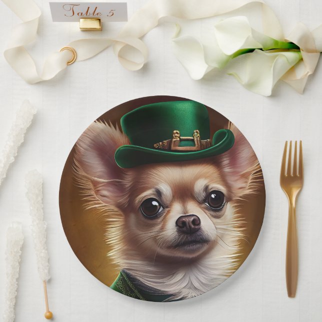 Plato De Papel Perro Chihuahua con vestido del Día de San Patrici (Boda)