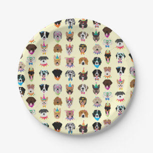 Plato De Papel Perro de cumpleaños feliz enfrenta a animales pobr