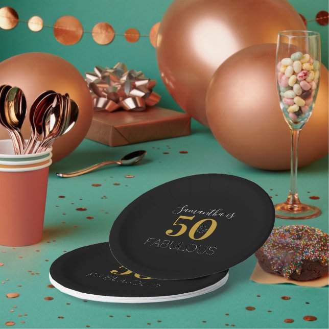 Plato De Papel Personalizado 50 y fabuloso Black Gold Birthday (Multi)