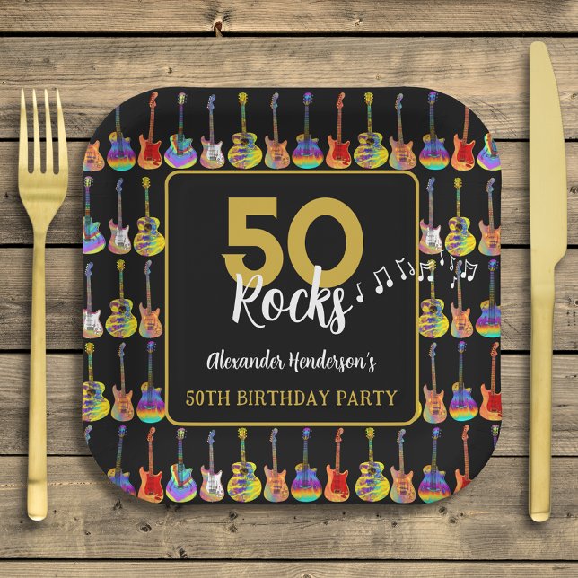 Plato De Papel Personalizado del partido de cumpleaños 50 Rock an (Guitar 50th birthday party custom black and gold paper plates)