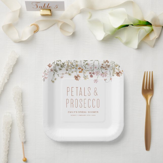Plato De Papel Pétalas y Prosecco: Desayuno de Boda de Flores Sil (Boda)
