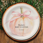Plato De Papel Pink Bow Little Pumpkin Baby Shower<br><div class="desc">Una calabaza linda,  atada con una elegante cinta rosada,  destaca estos placas de papel para bebé chicas de dos tamaños,  con el nombre de la futura madre y la fecha de la ducha para bebé. (Disponible también en azul y marfil.) COINCIDIENDO elementos de nuestra colección.</div>